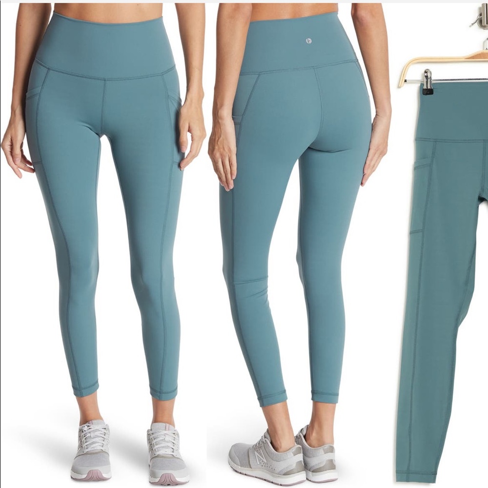 90 DEGREES
BY REFLEX
Superflex High Rise Elastic Free
Pocket Ankle Leggings